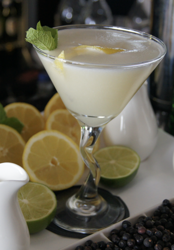 Fluffy Clouds cocktail