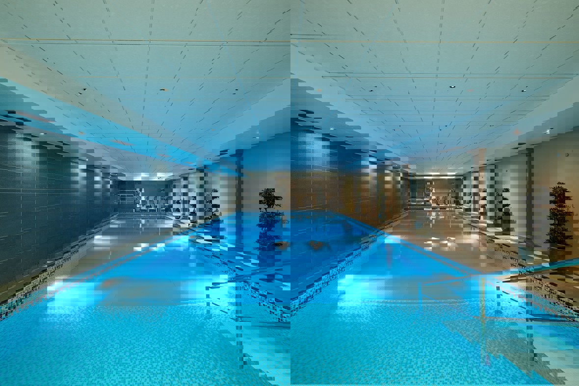 2022 GJH Swimming Pool Jdeg 01 Min