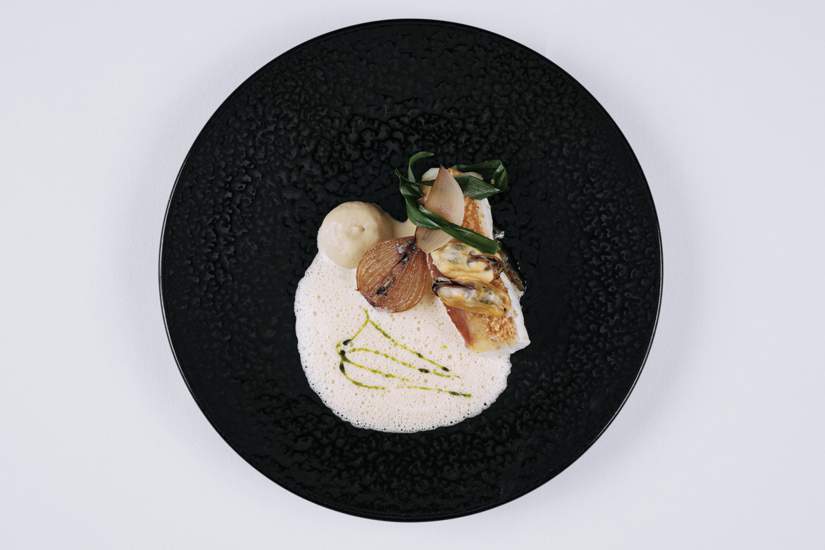 Local Turbot, Roscoff Onions, Mussel Sauce, Lardo Di Colannata & Wild Garlic (11)