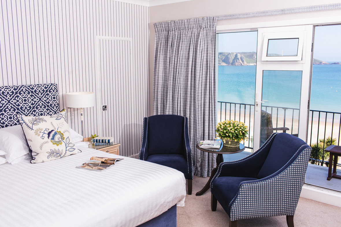 Sea View & Balcony (1)